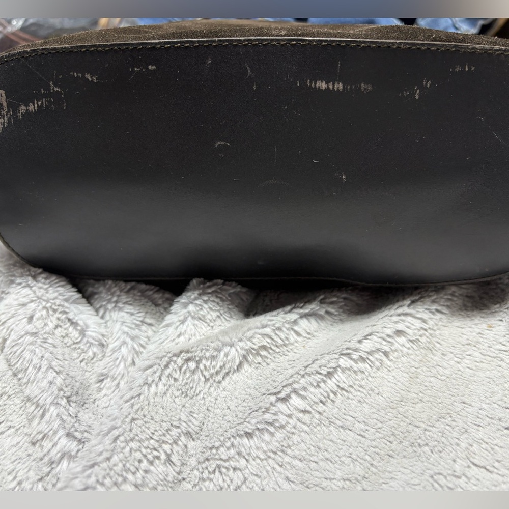 Vintage Gucci Brown Hobo Bag with Luxurious Suede Texture ( READ) - Picture 3 of 13